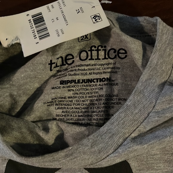 The Office Tee. Dwight K Schrute’s favorite saying - Picture 2 of 2